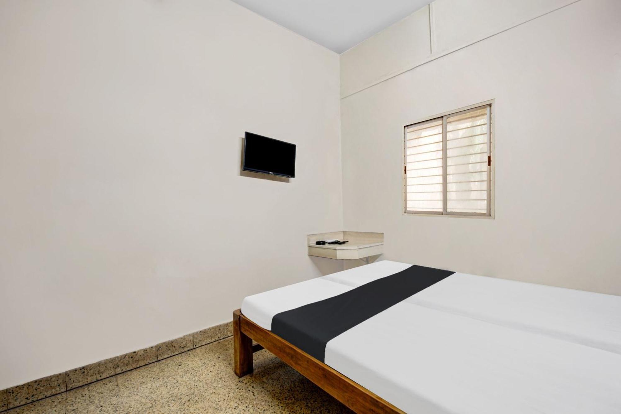Spot On Shree Ram Residency Hotel Hubli Bagian luar foto