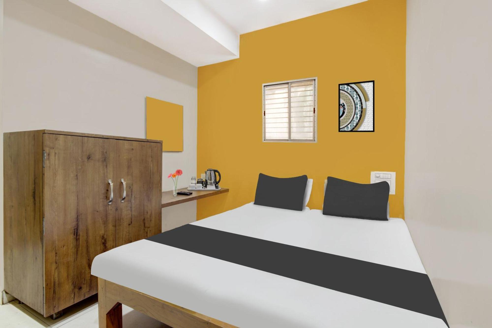 Spot On Shree Ram Residency Hotel Hubli Bagian luar foto